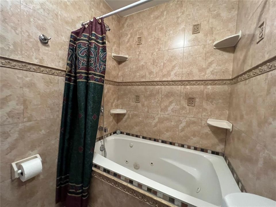 For Sale: $389,000 (4 beds, 0 baths, 2020 Square Feet)