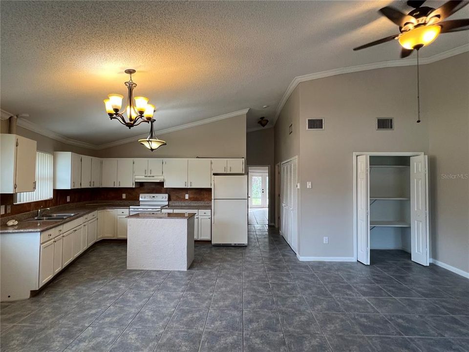 For Sale: $389,000 (4 beds, 0 baths, 2020 Square Feet)