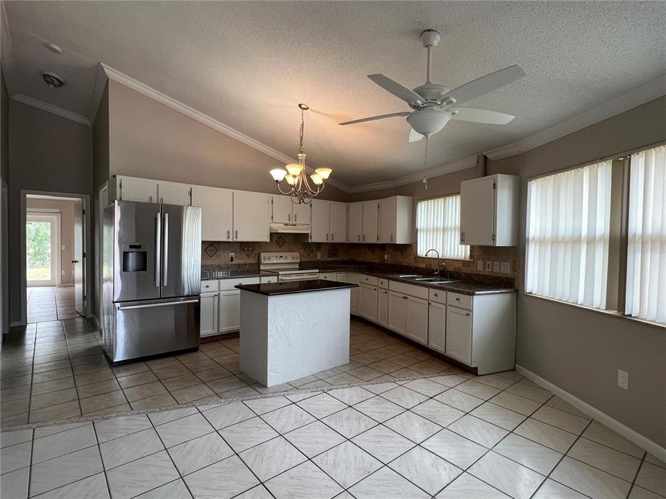 For Sale: $389,000 (4 beds, 0 baths, 2020 Square Feet)