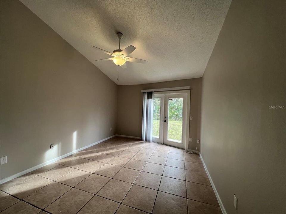 For Sale: $389,000 (4 beds, 0 baths, 2020 Square Feet)