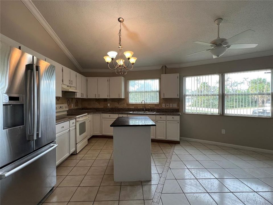 For Sale: $389,000 (4 beds, 0 baths, 2020 Square Feet)
