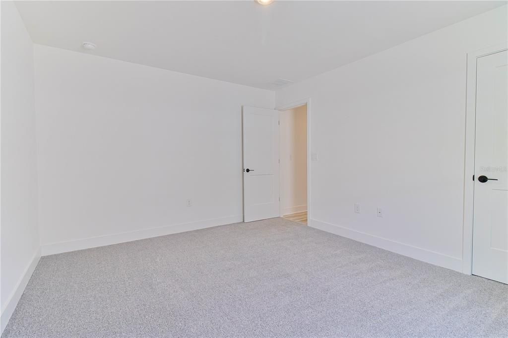 For Sale: $382,000 (3 beds, 2 baths, 1952 Square Feet)