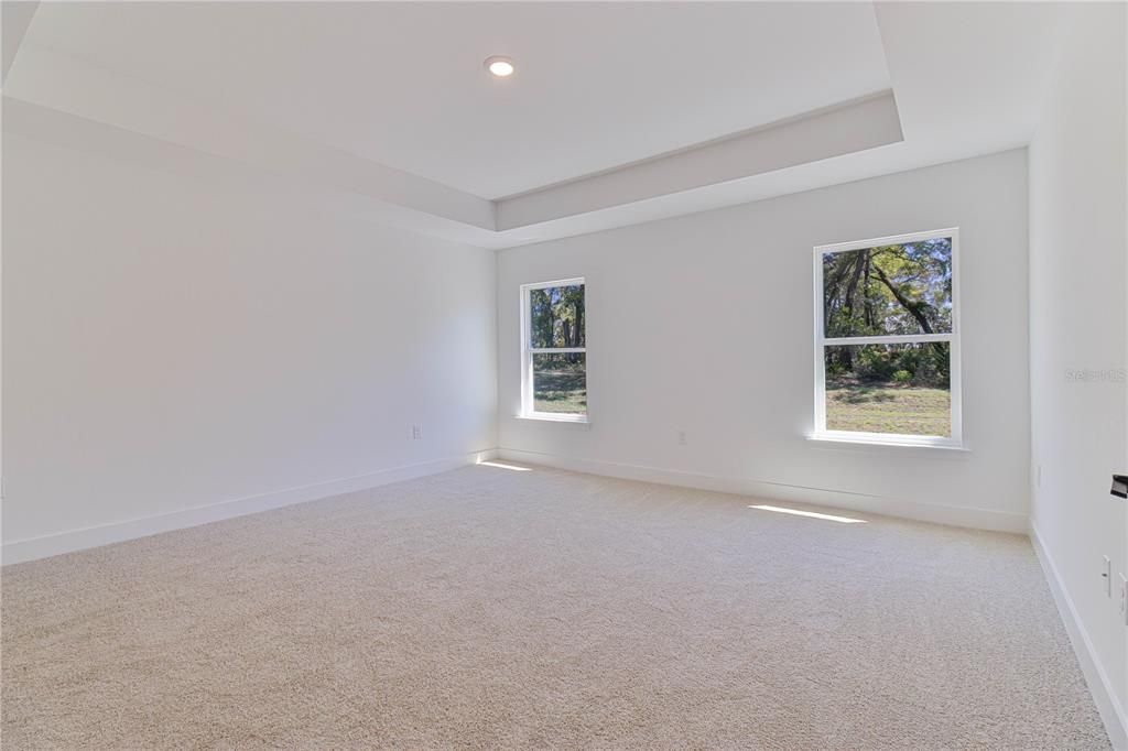 For Sale: $382,000 (3 beds, 2 baths, 1952 Square Feet)