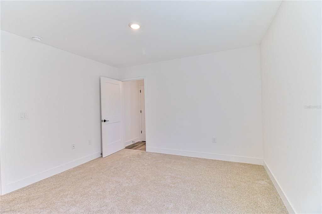 For Sale: $382,000 (3 beds, 2 baths, 1952 Square Feet)