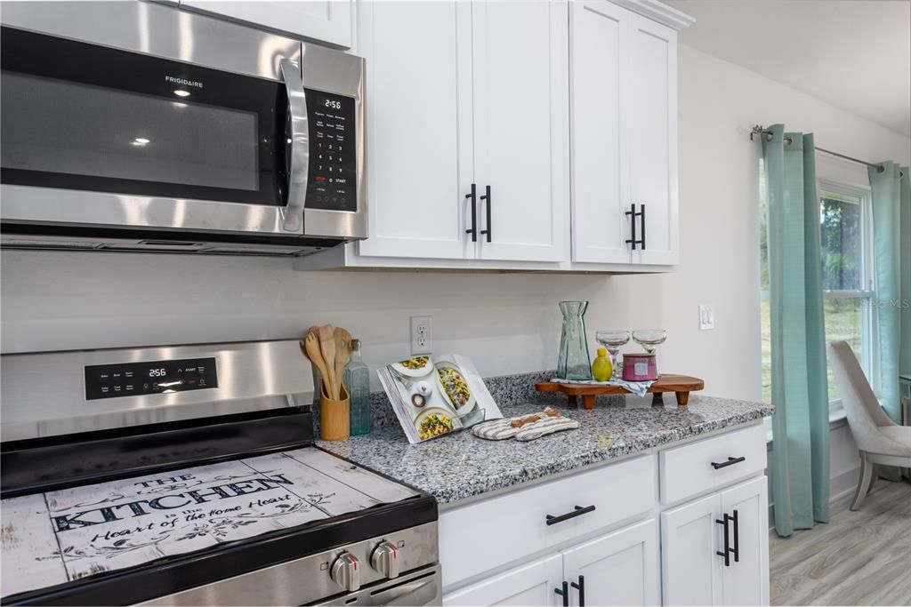 For Sale: $382,000 (3 beds, 2 baths, 1952 Square Feet)