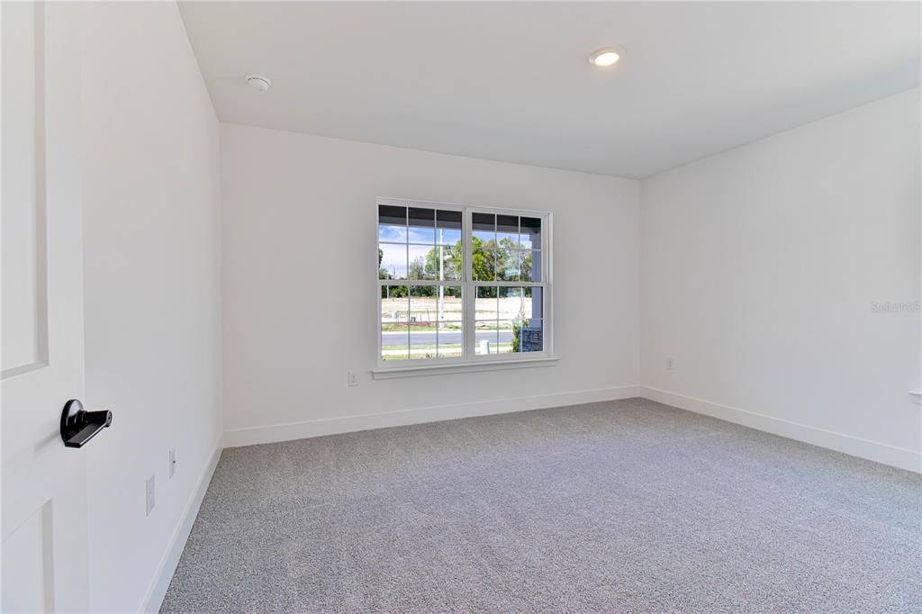 For Sale: $382,000 (3 beds, 2 baths, 1952 Square Feet)