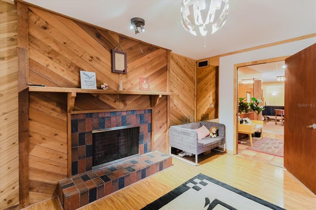 На продажу: $1,149,900 (5 спален, 5 ванн, 4502 Квадратных фут)