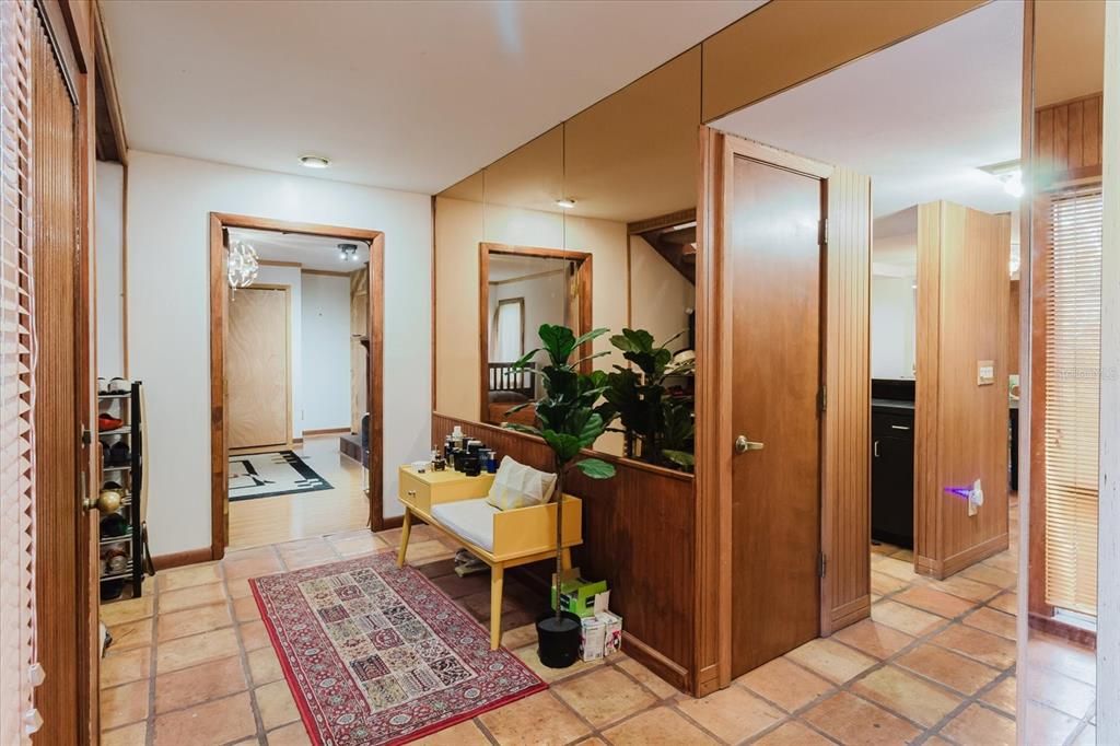 На продажу: $1,149,900 (5 спален, 5 ванн, 4502 Квадратных фут)