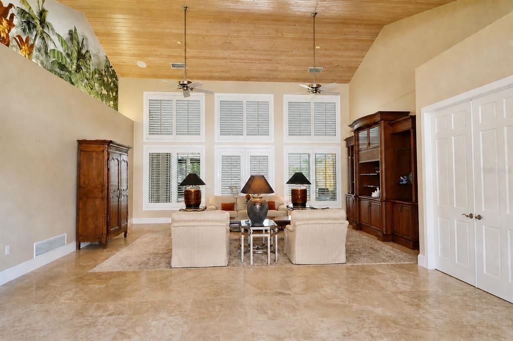 En Venta: $3,780,000 (5 camas, 5 baños, 6539 Pies cuadrados)