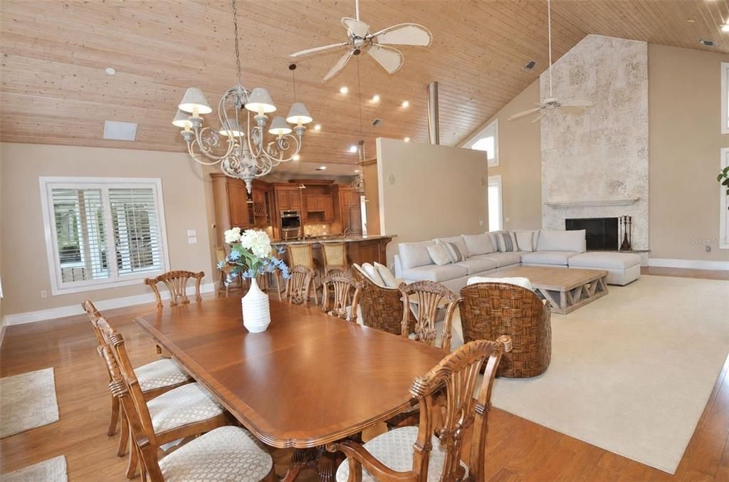 En Venta: $3,780,000 (5 camas, 5 baños, 6539 Pies cuadrados)
