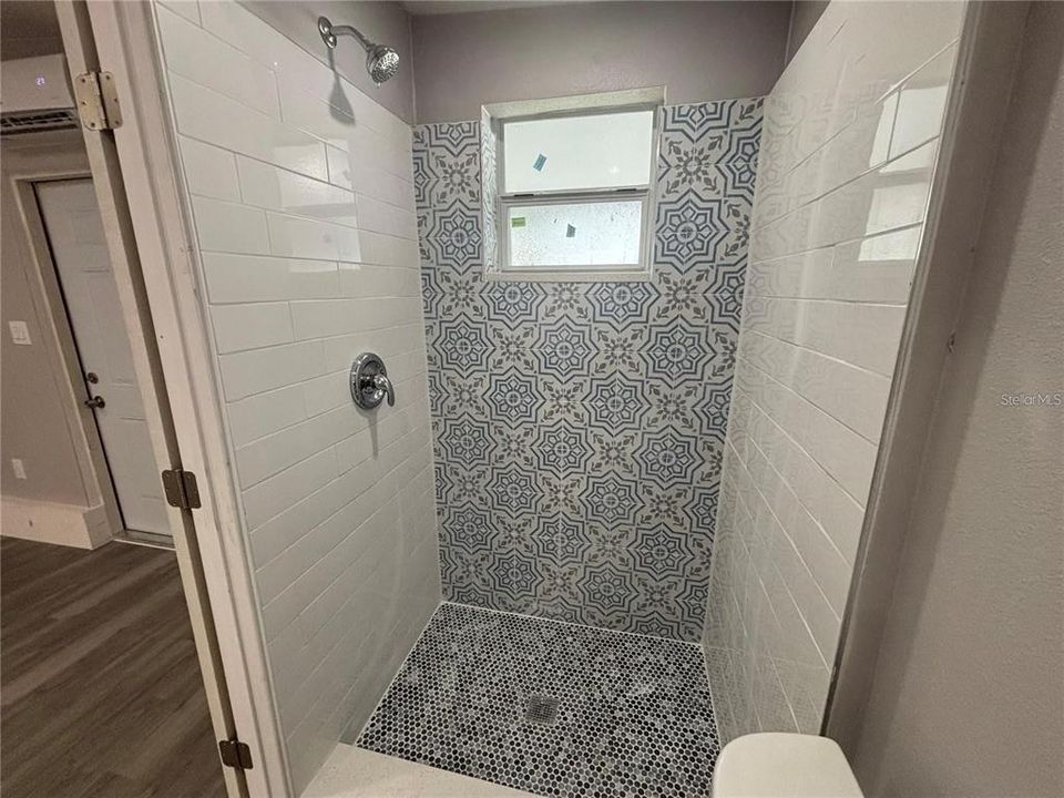 For Sale: $370,000 (4 beds, 2 baths, 1358 Square Feet)