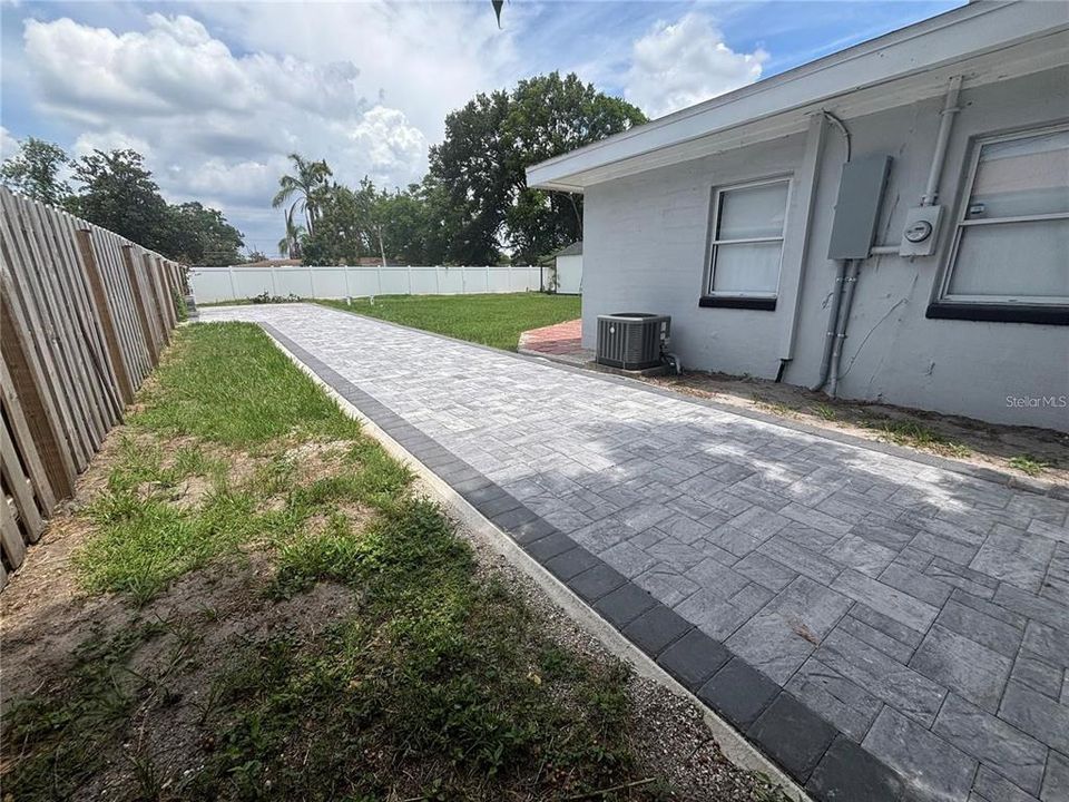 For Sale: $370,000 (4 beds, 2 baths, 1358 Square Feet)