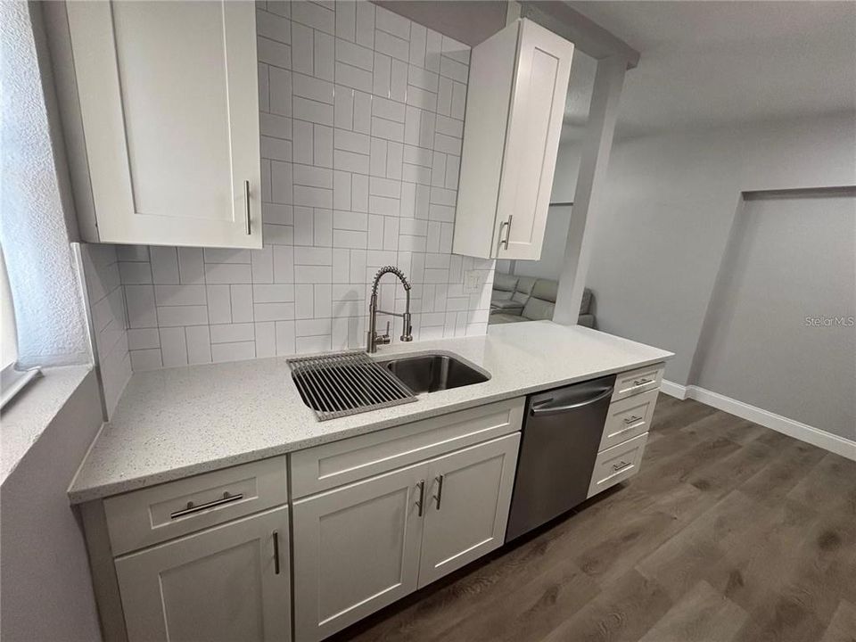 For Sale: $370,000 (4 beds, 2 baths, 1358 Square Feet)