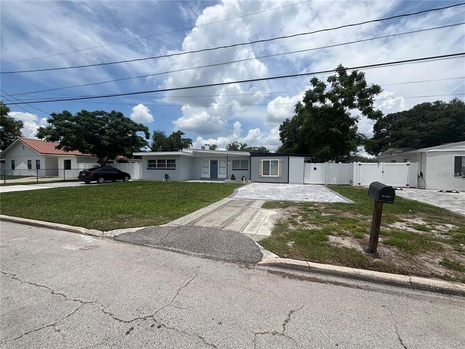 For Sale: $370,000 (4 beds, 2 baths, 1358 Square Feet)