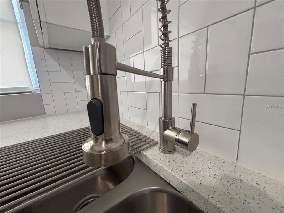 For Sale: $370,000 (4 beds, 2 baths, 1358 Square Feet)
