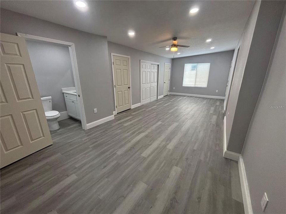 For Sale: $370,000 (4 beds, 2 baths, 1358 Square Feet)