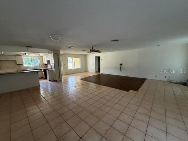 For Sale: $280,000 (2 beds, 2 baths, 1554 Square Feet)