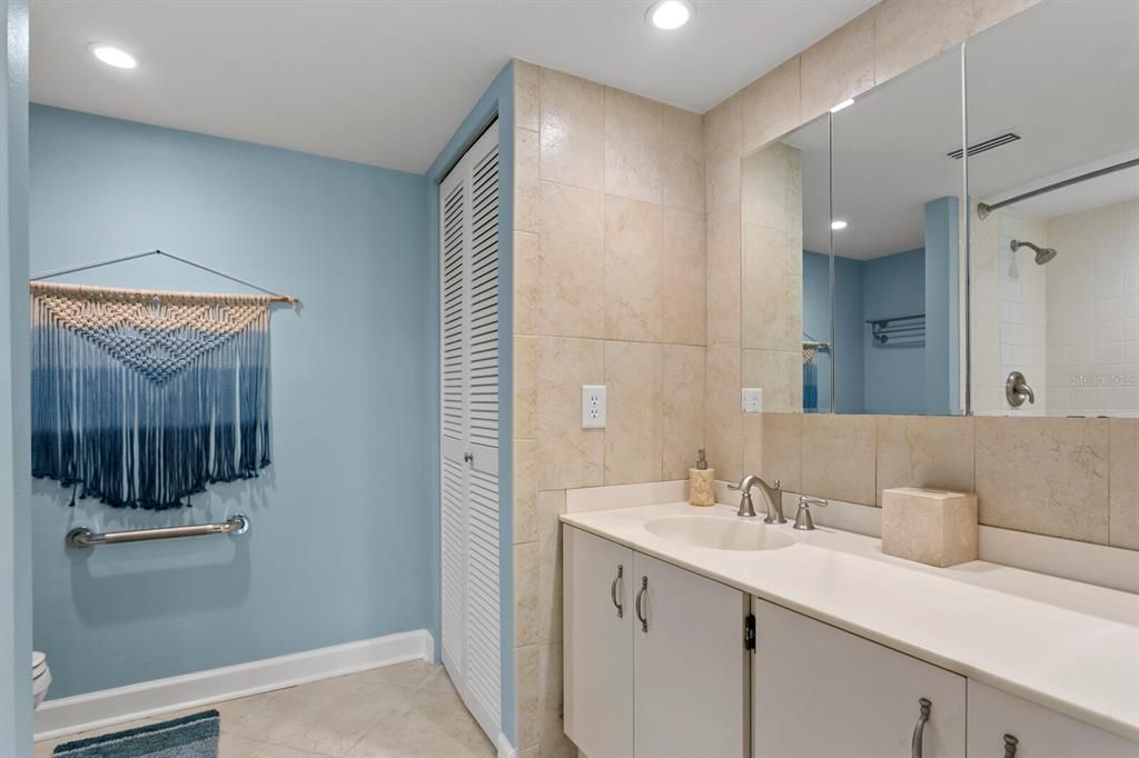 В аренду: $4,800 (3 спален, 2 ванн, 1624 Квадратных фут)