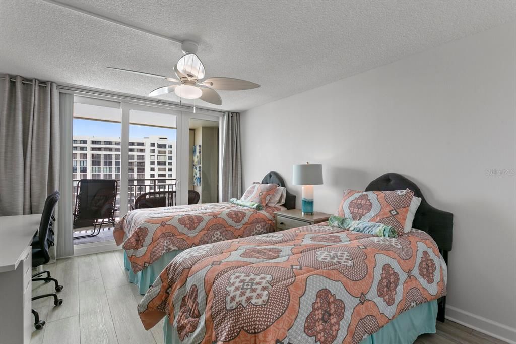 В аренду: $4,800 (3 спален, 2 ванн, 1624 Квадратных фут)