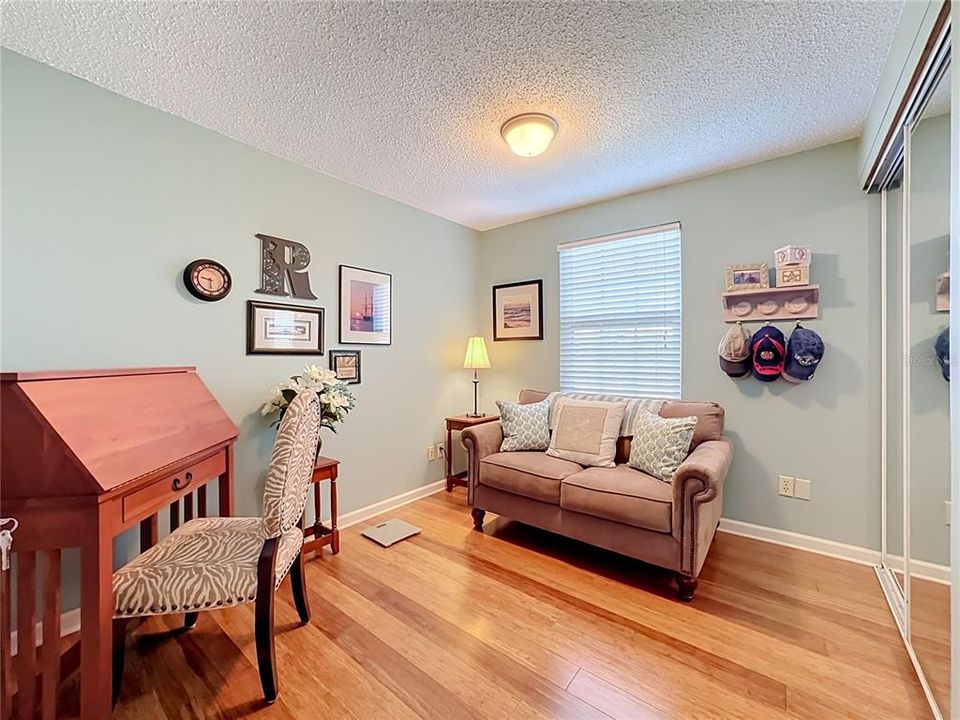 For Sale: $775,000 (3 beds, 2 baths, 972 Square Feet)