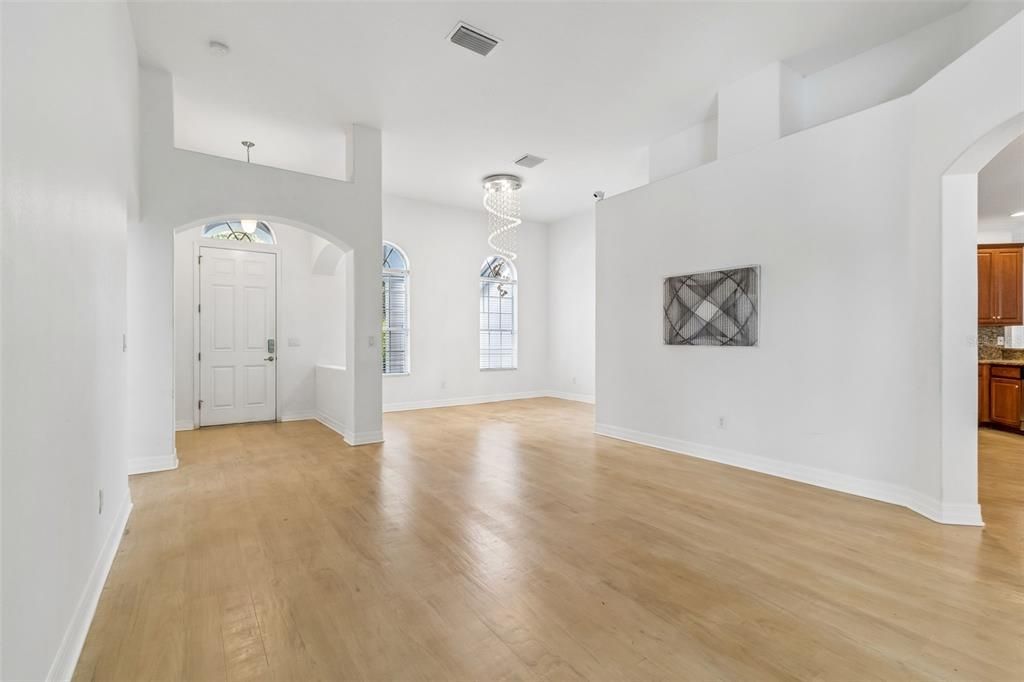 В аренду: $3,800 (4 спален, 3 ванн, 2679 Квадратных фут)
