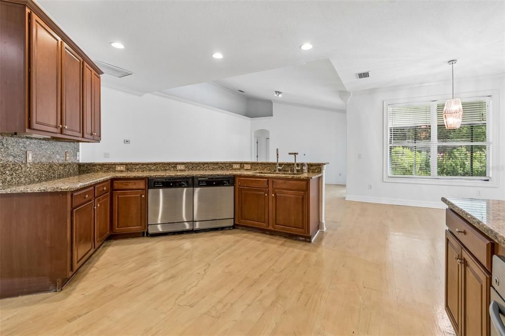 В аренду: $3,800 (4 спален, 3 ванн, 2679 Квадратных фут)