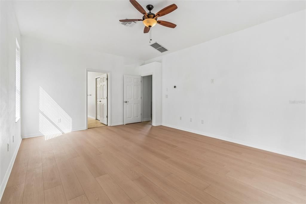 В аренду: $3,800 (4 спален, 3 ванн, 2679 Квадратных фут)