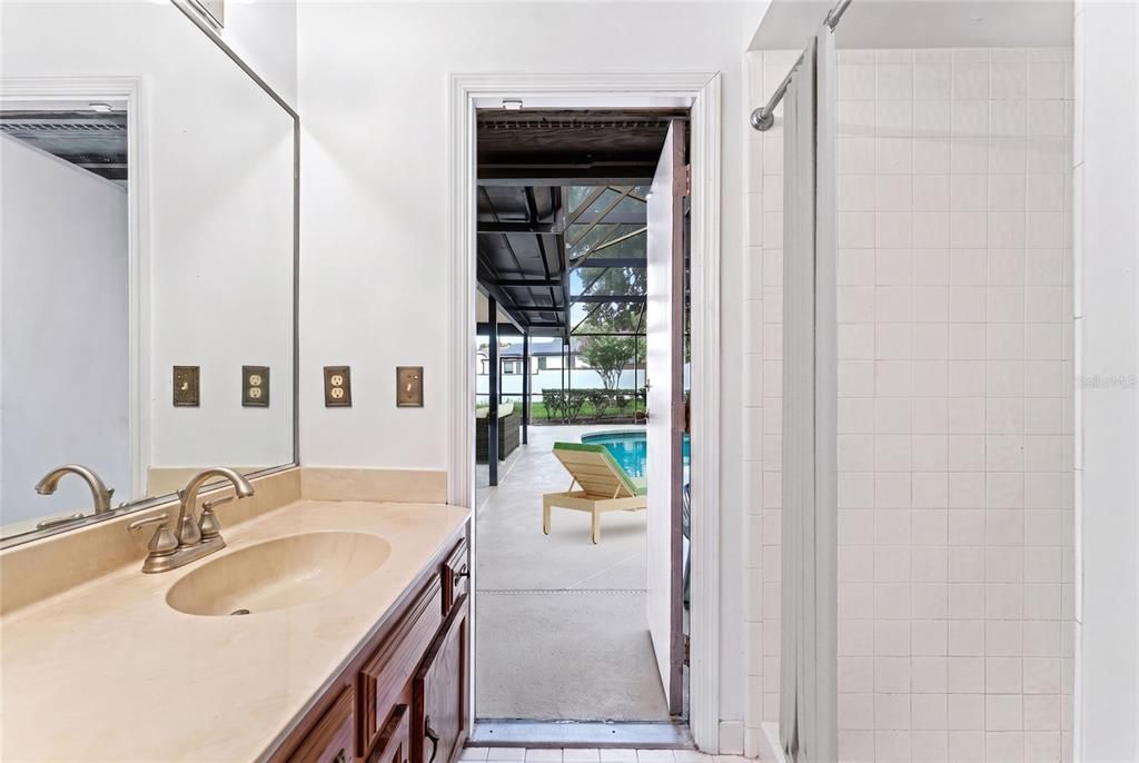 For Sale: $750,000 (4 beds, 3 baths, 2701 Square Feet)