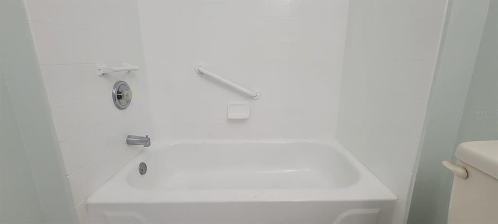 В аренду: $2,200 (3 спален, 2 ванн, 1408 Квадратных фут)