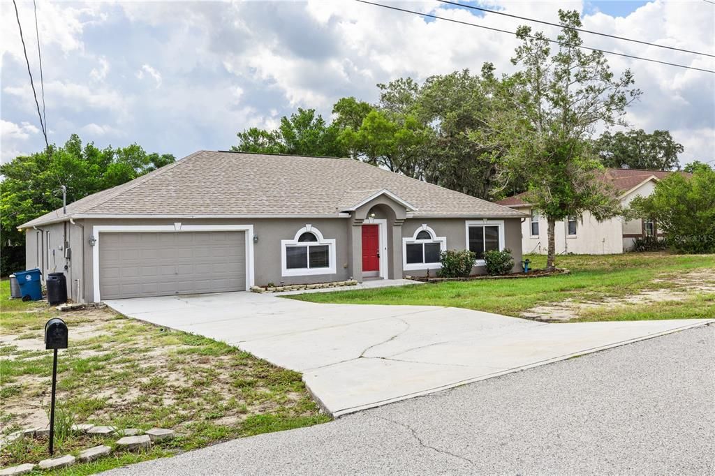 For Sale: $399,900 (4 beds, 2 baths, 2238 Square Feet)