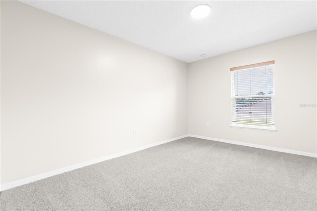 For Sale: $399,900 (4 beds, 2 baths, 2238 Square Feet)