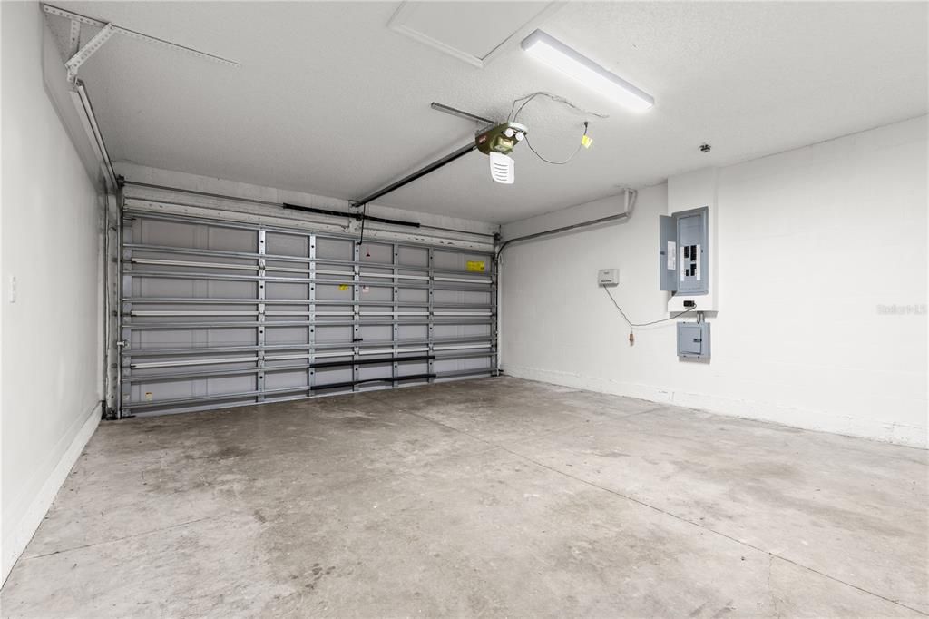 For Sale: $399,900 (4 beds, 2 baths, 2238 Square Feet)