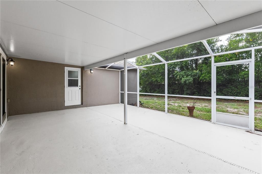 For Sale: $399,900 (4 beds, 2 baths, 2238 Square Feet)