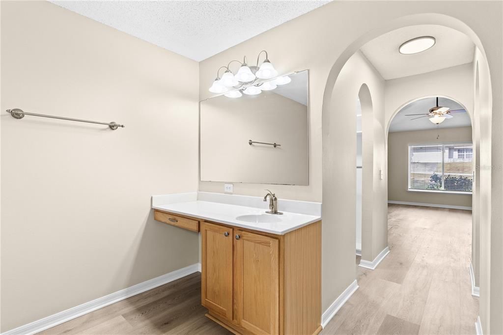 For Sale: $399,900 (4 beds, 2 baths, 2238 Square Feet)