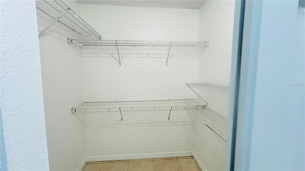 В аренду: $2,200 (2 спален, 2 ванн, 1012 Квадратных фут)