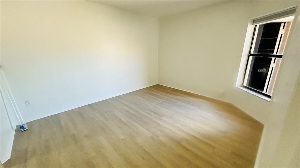В аренду: $2,200 (2 спален, 2 ванн, 1012 Квадратных фут)