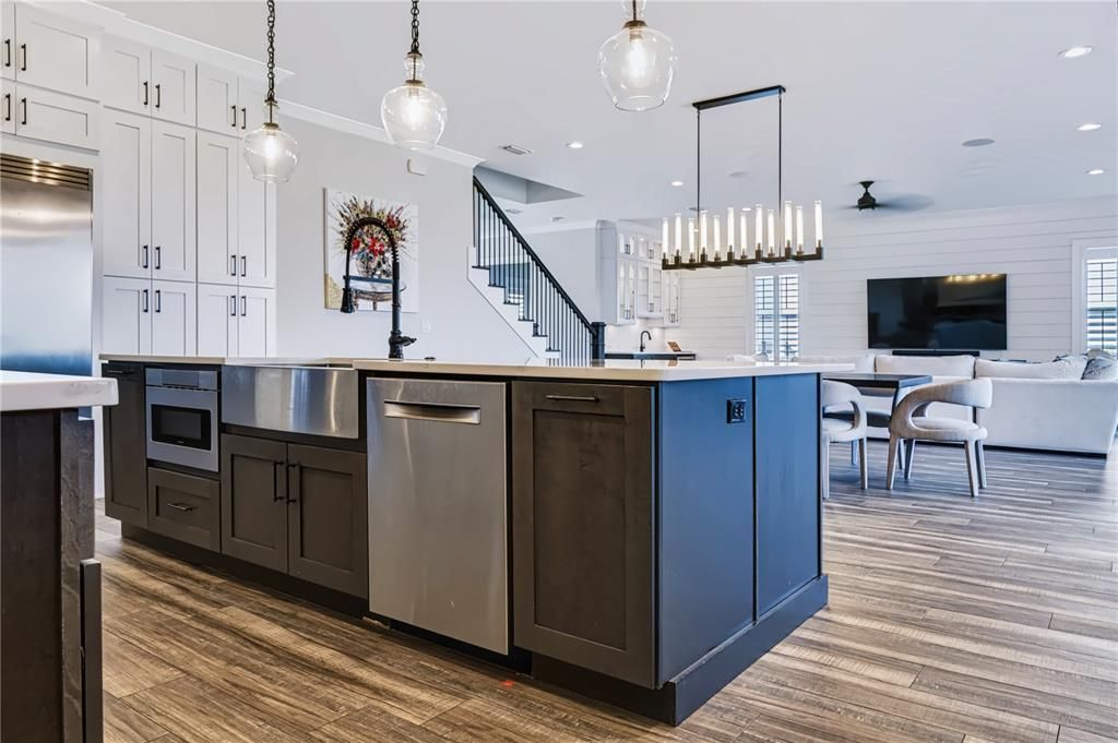 En Venta: $2,495,000 (6 camas, 6 baños, 5036 Pies cuadrados)