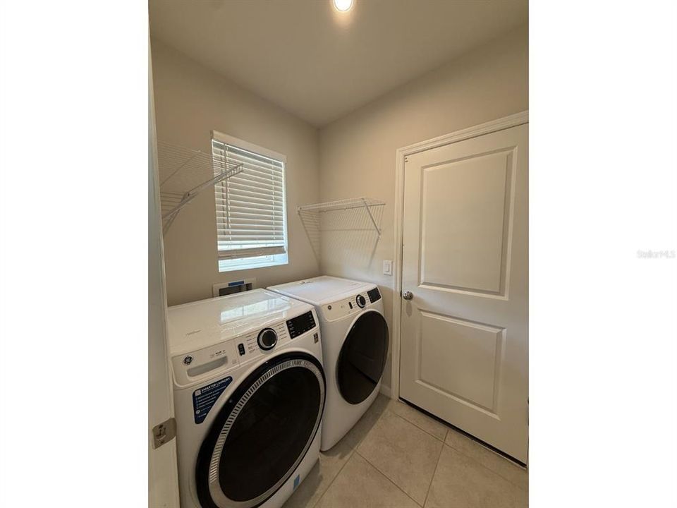 В аренду: $2,300 (3 спален, 2 ванн, 1500 Квадратных фут)
