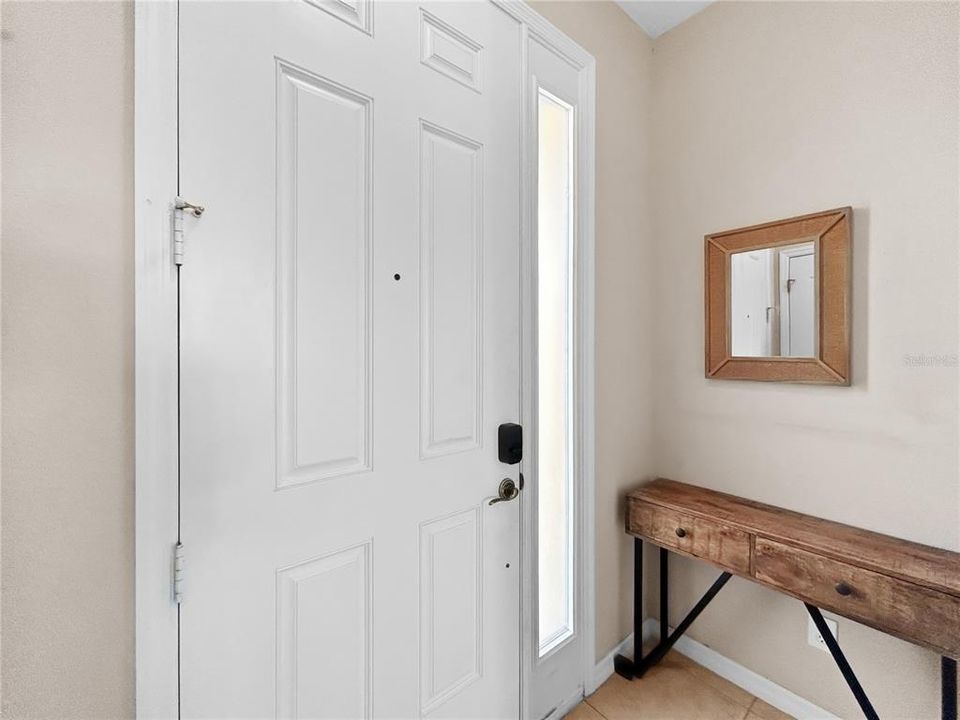 For Sale: $310,000 (2 beds, 2 baths, 1394 Square Feet)