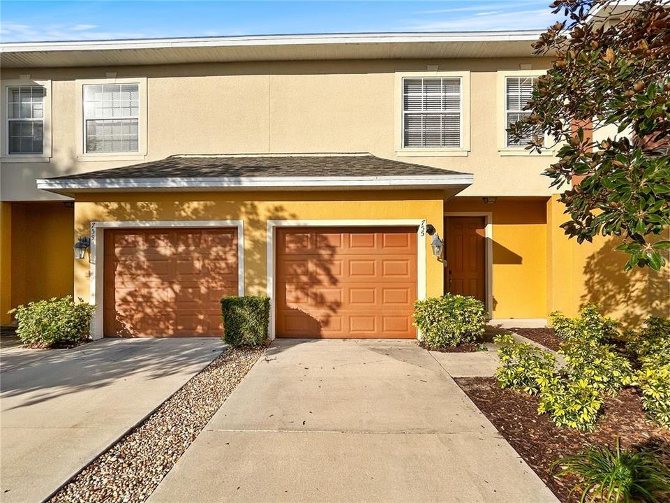 For Sale: $310,000 (2 beds, 2 baths, 1394 Square Feet)