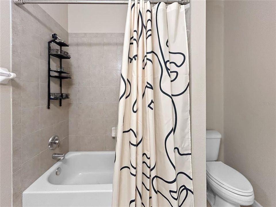 For Sale: $310,000 (2 beds, 2 baths, 1394 Square Feet)