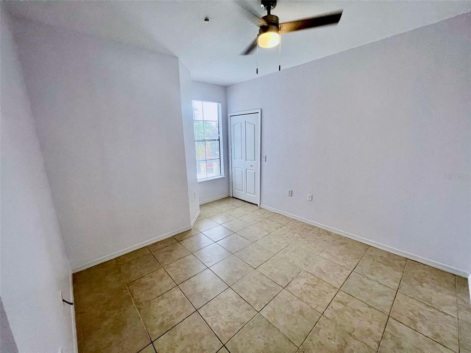 В аренду: $1,900 (3 спален, 2 ванн, 1369 Квадратных фут)