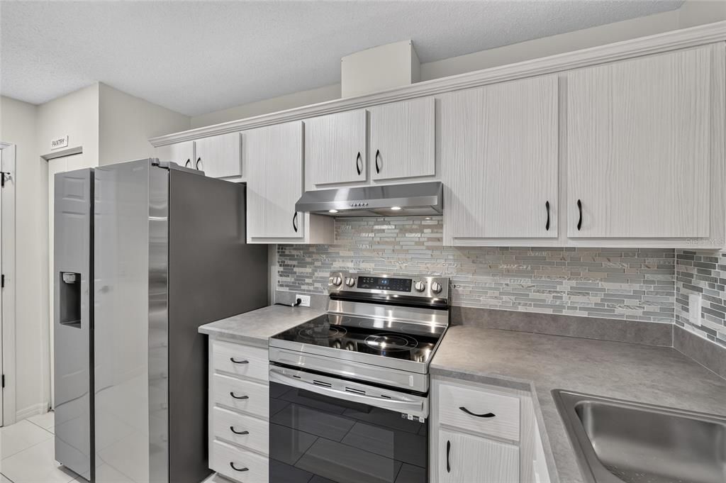 En Venta: $205,000 (2 camas, 2 baños, 1078 Pies cuadrados)