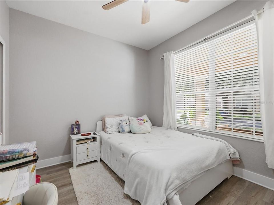 For Sale: $565,000 (3 beds, 2 baths, 1706 Square Feet)