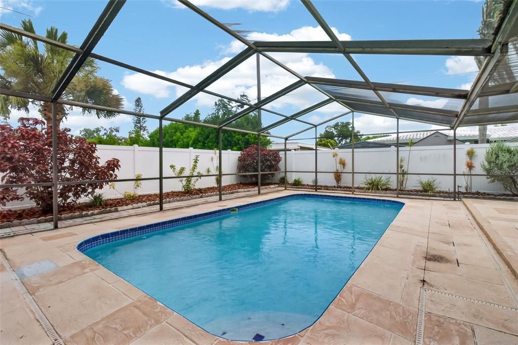 En Venta: $459,000 (3 camas, 2 baños, 1638 Pies cuadrados)