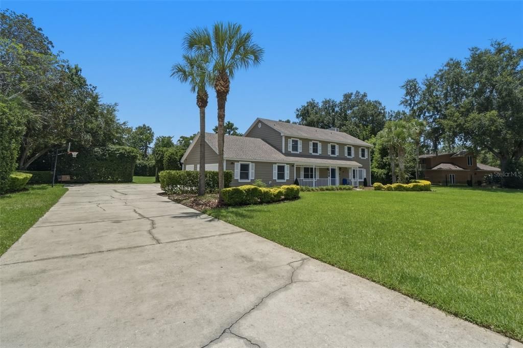 En Venta: $765,000 (4 camas, 3 baños, 2772 Pies cuadrados)