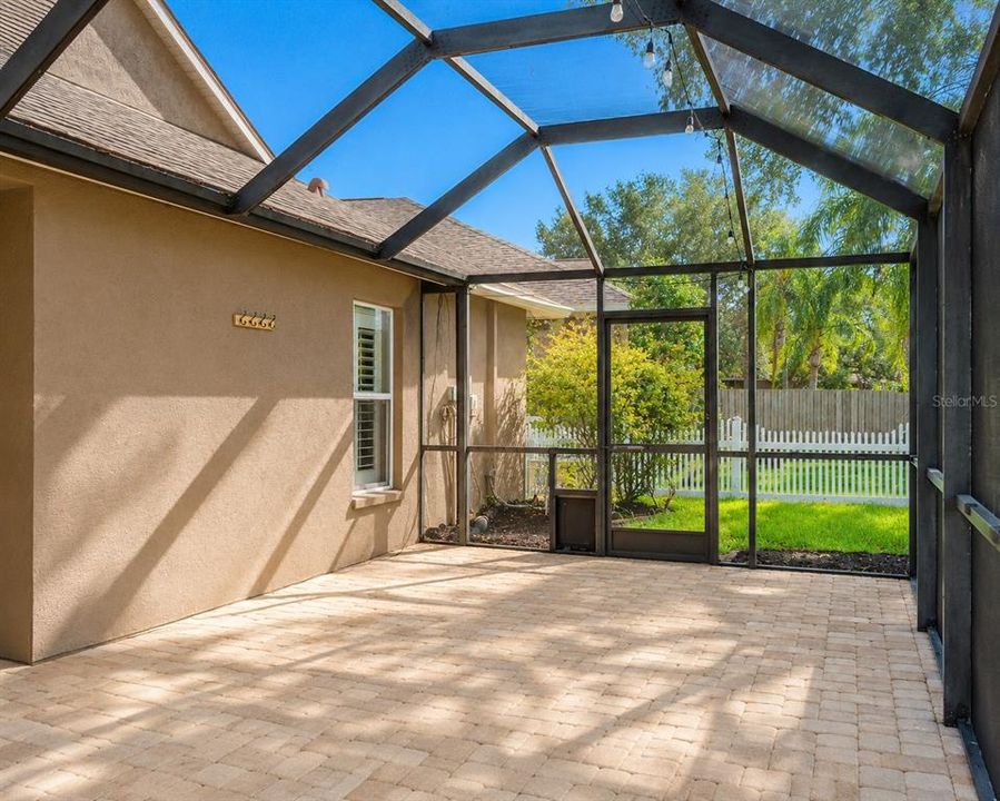 На продажу: $339,000 (3 спален, 2 ванн, 1671 Квадратных фут)
