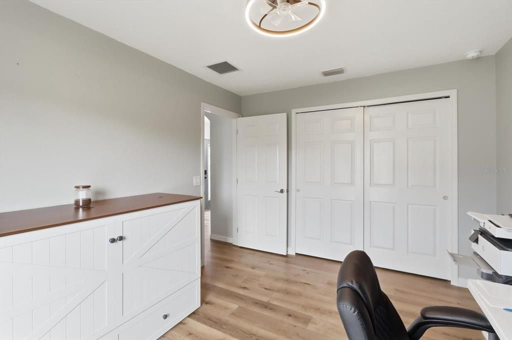 На продажу: $359,957 (3 спален, 2 ванн, 1647 Квадратных фут)