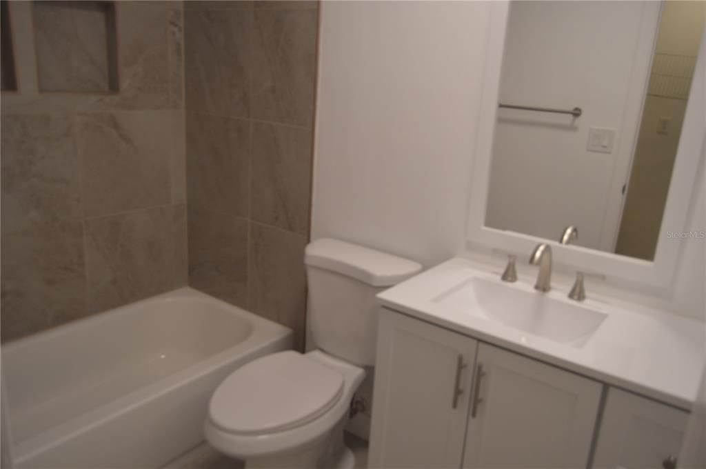 В аренду: $1,500 (2 спален, 1 ванн, 888 Квадратных фут)