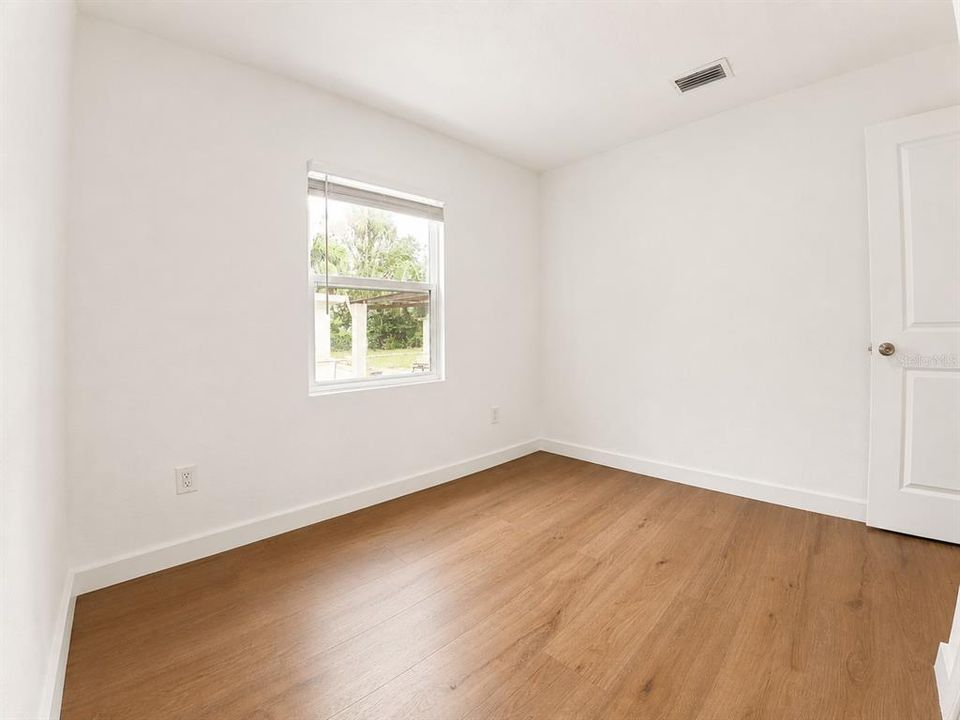 На продажу: $345,000 (3 спален, 2 ванн, 1104 Квадратных фут)